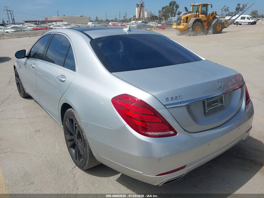 2014 Mercedes-benz S-klasse VIN WDDUG8CB5EA055933 IAAI salvage auction — UNKNOWN, Clear (Indiana), sold $625 on 2026-07-29 (photo 3)