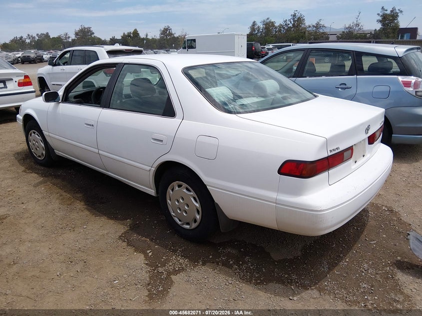 1998 Toyota Camry VIN JT2BG22K7W0238203 IAAI salvage auction — NORMAL WEAR, Clear - Dealer Only (California), sold $400 on 2026-07-29 (photo 3)