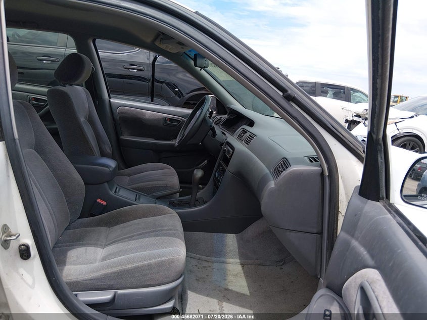 1998 Toyota Camry VIN JT2BG22K7W0238203 IAAI salvage auction — NORMAL WEAR, Clear - Dealer Only (California), sold $400 on 2026-07-29 (photo 5)