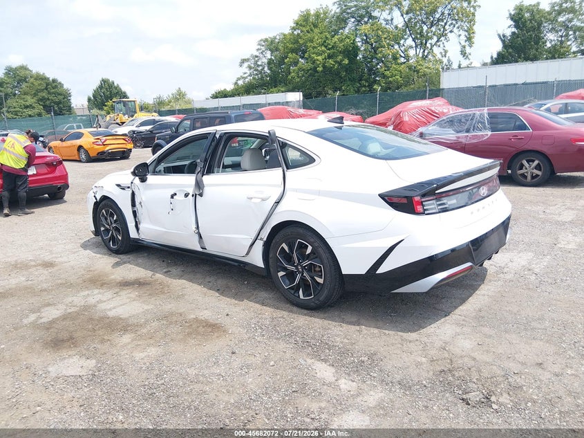 2025 Hyundai Sonata VIN KMHL64JA1SA489317 IAAI salvage auction — SIDE, Salvage Title, sold $8,200 on 2026-08-21 (photo 3)