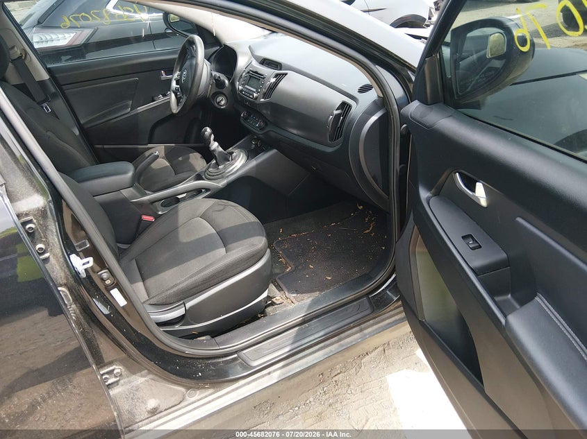 2012 Kia Sportage VIN KNDPB3A26C7324379 IAAI salvage auction — NORMAL WEAR, Clear (Indiana), sold $900 on 2026-07-29 (photo 5)