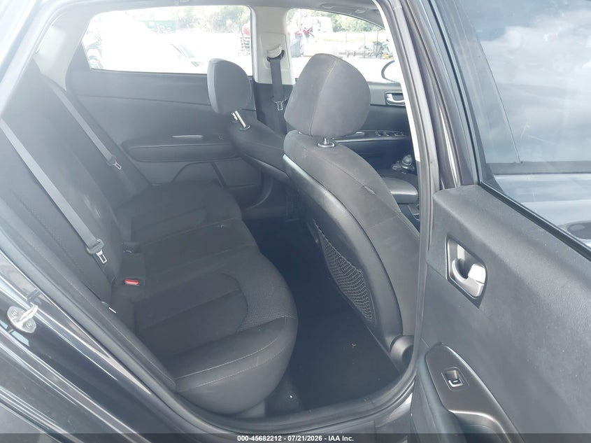 2019 Kia Optima VIN 5XXGT4L32KG321218 IAAI salvage auction — NORMAL WEAR, Clear (Florida), sold $800 on 2026-07-28 (photo 8)