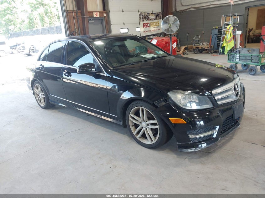 2012 Mercedes-benz C-klasse VIN WDDGF8BB8CA616687 IAAI salvage auction — NORMAL WEAR, Clear (New York), sold $50 on 2026-07-29 (photo 1)