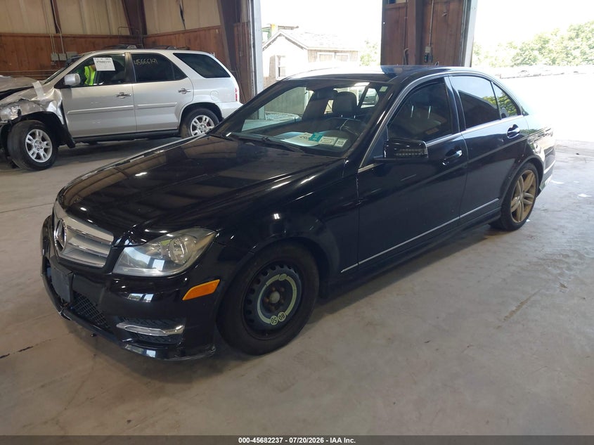 2012 Mercedes-benz C-klasse VIN WDDGF8BB8CA616687 IAAI salvage auction — NORMAL WEAR, Clear (New York), sold $50 on 2026-07-29 (photo 2)