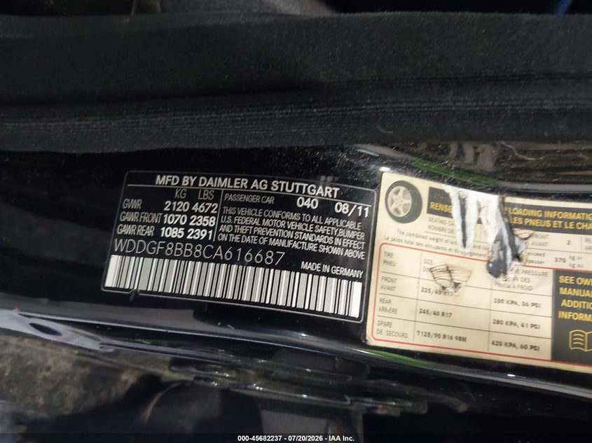 2012 Mercedes-benz C-klasse VIN WDDGF8BB8CA616687 IAAI salvage auction — NORMAL WEAR, Clear (New York), sold $50 on 2026-07-29 (photo 9)