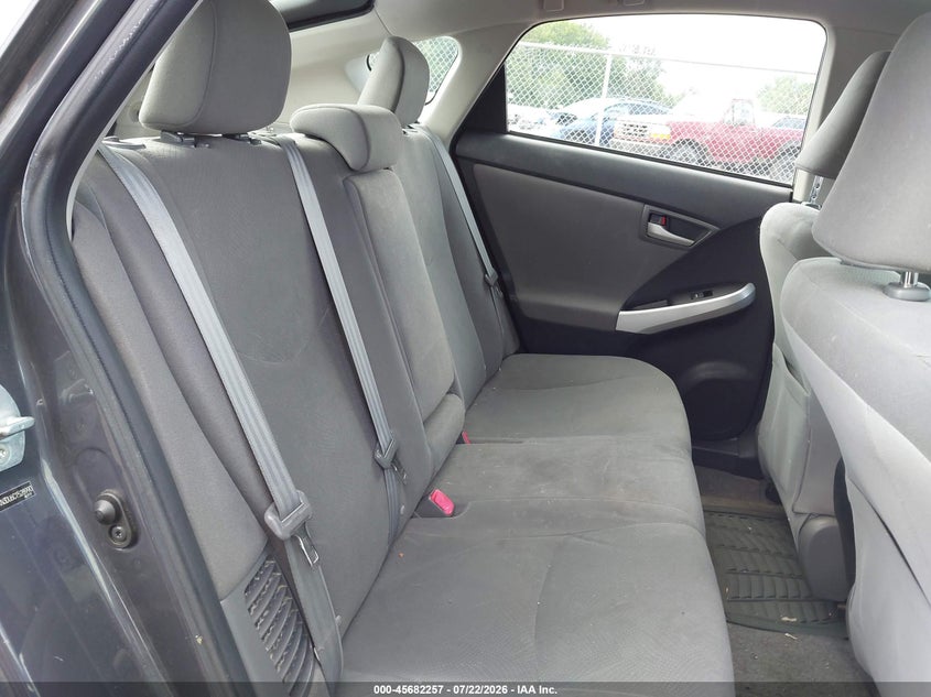 2012 Toyota Prius VIN JTDKN3DU6C1528990 IAAI salvage auction — SIDE, Clear (New York), sold $25 on 2026-07-28 (photo 8)