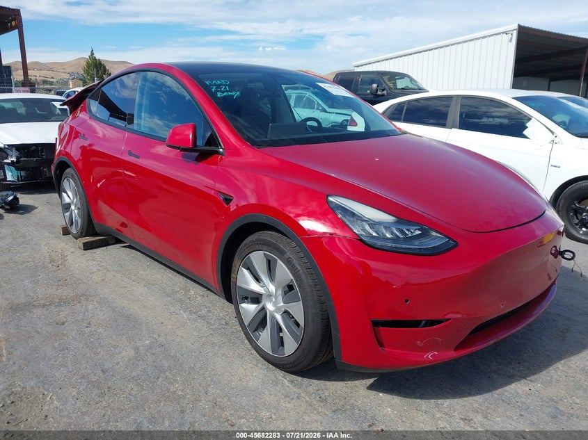 2022 Tesla Model y VIN 7SAYGDEE6NF368964 IAAI salvage auction — REAR END, Salvage Title, sold $7,600 on 2026-08-01 (photo 1)