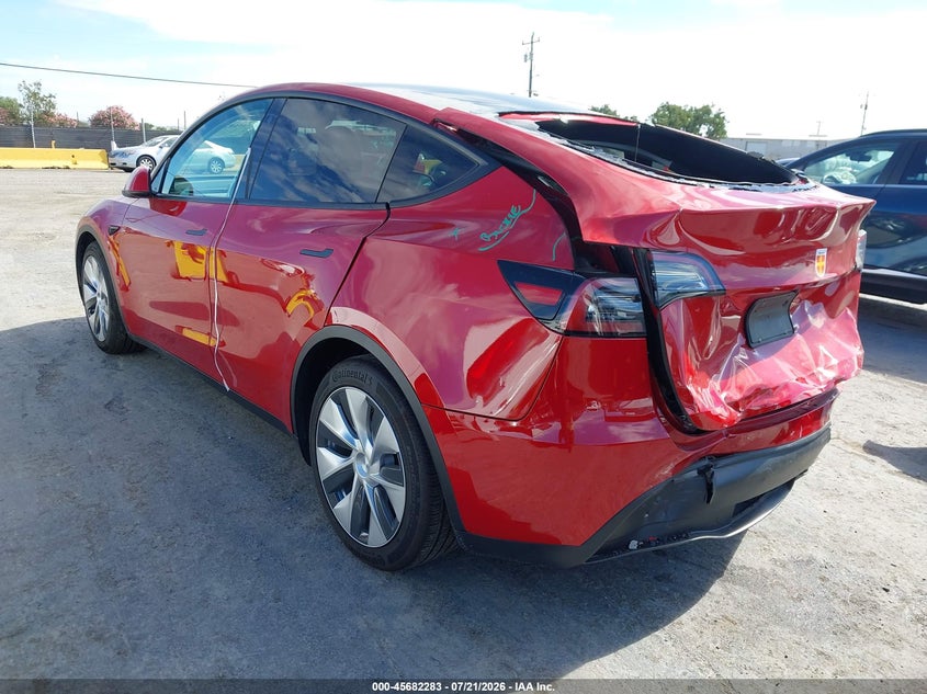 2022 Tesla Model y VIN 7SAYGDEE6NF368964 IAAI salvage auction — REAR END, Salvage Title, sold $7,600 on 2026-08-01 (photo 3)