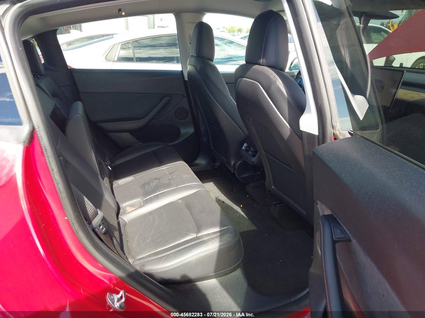 2022 Tesla Model y VIN 7SAYGDEE6NF368964 IAAI salvage auction — REAR END, Salvage Title, sold $7,600 on 2026-08-01 (photo 8)