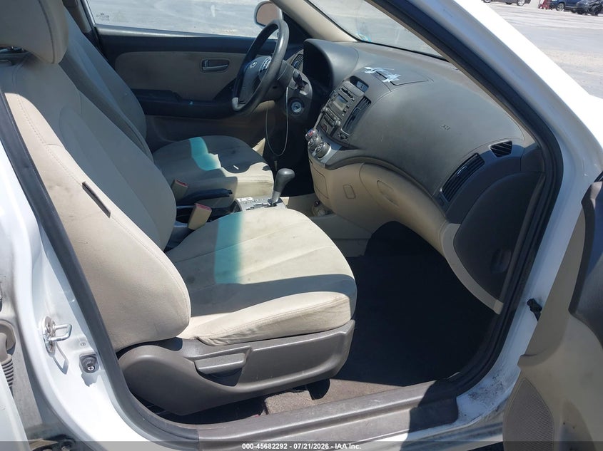 2008 Hyundai Elantra VIN KMHDU46D98U435977 IAAI salvage auction — NORMAL WEAR, Clear (Kansas), sold $25 on 2026-07-29 (photo 5)