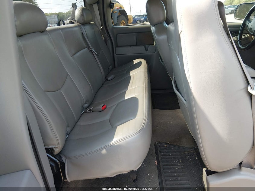 2006 Gmc Sierra 1500 VIN 1GTEK19T96Z193319 IAAI salvage auction — NORMAL WEAR, Clear (Massachusetts), sold $100 on 2026-08-21 (photo 8)