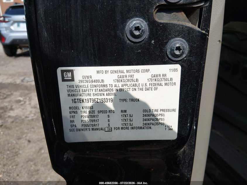 2006 Gmc Sierra 1500 VIN 1GTEK19T96Z193319 IAAI salvage auction — NORMAL WEAR, Clear (Massachusetts), sold $100 on 2026-08-21 (photo 9)