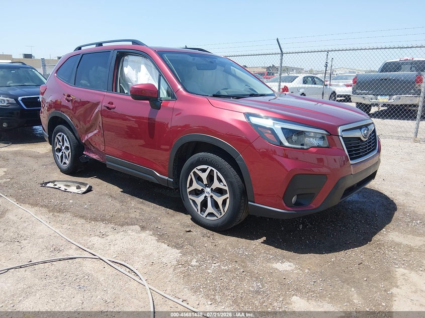 2021 Subaru Forester VIN JF2SKAJC1MH435801 IAAI salvage auction — LEFT & RIGHT, Salvage (Kansas), sold $2,500 on 2026-08-25 (photo 1)