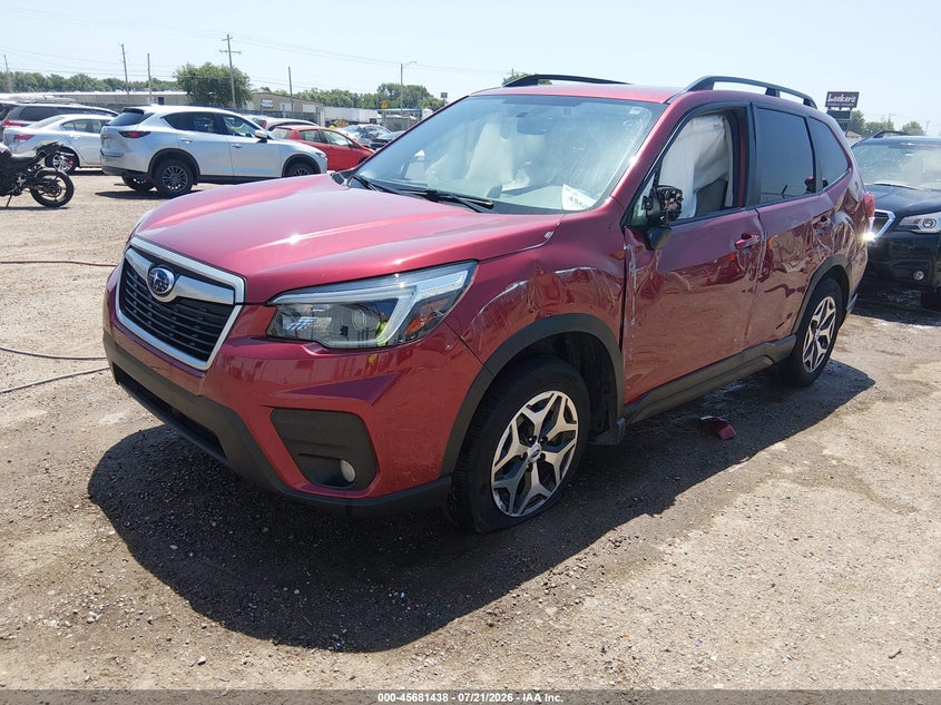 2021 Subaru Forester VIN JF2SKAJC1MH435801 IAAI salvage auction — LEFT & RIGHT, Salvage (Kansas), sold $2,500 on 2026-08-25 (photo 2)