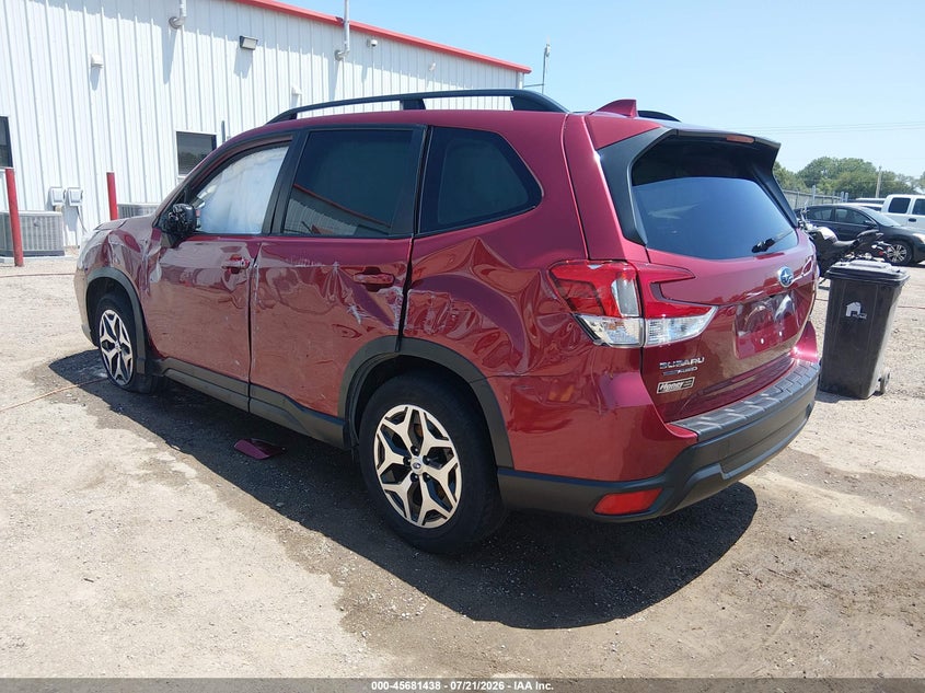 2021 Subaru Forester VIN JF2SKAJC1MH435801 IAAI salvage auction — LEFT & RIGHT, Salvage (Kansas), sold $2,500 on 2026-08-25 (photo 3)