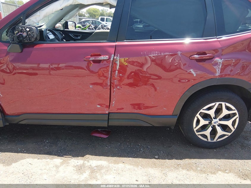 2021 Subaru Forester VIN JF2SKAJC1MH435801 IAAI salvage auction — LEFT & RIGHT, Salvage (Kansas), sold $2,500 on 2026-08-25 (photo 6)