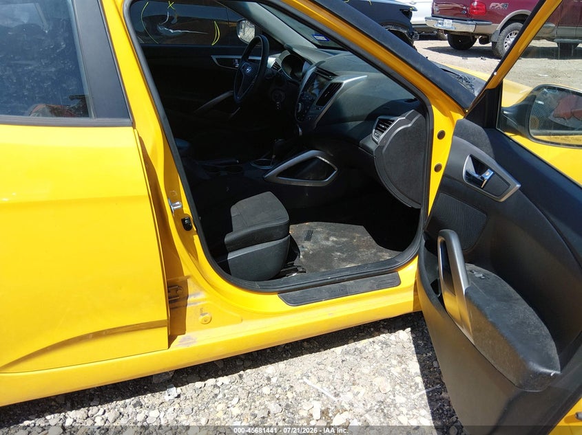 2016 Hyundai Veloster VIN KMHTC6AD7GU279910 IAAI salvage auction — NORMAL WEAR, Original (Texas), sold $650 on 2026-07-28 (photo 5)