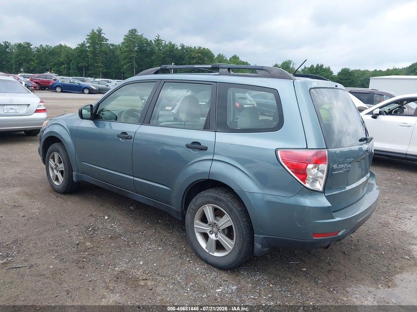2013 Subaru Forester VIN JF2SHABC1DH413861 IAAI salvage auction — NORMAL WEAR, Clear (Massachusetts), sold $425 on 2026-07-31 (photo 3)