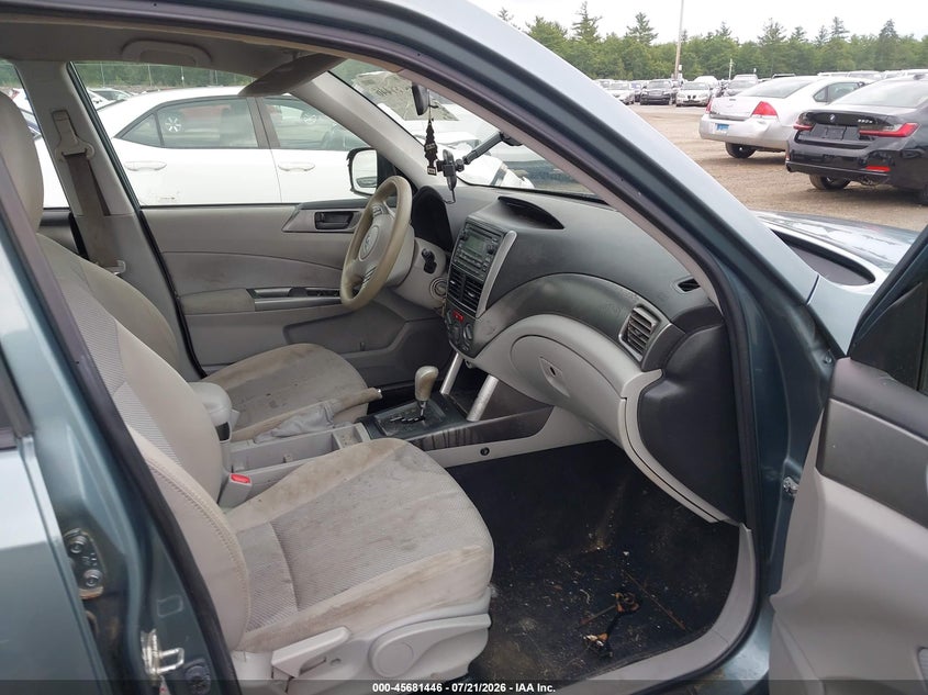 2013 Subaru Forester VIN JF2SHABC1DH413861 IAAI salvage auction — NORMAL WEAR, Clear (Massachusetts), sold $425 on 2026-07-31 (photo 5)
