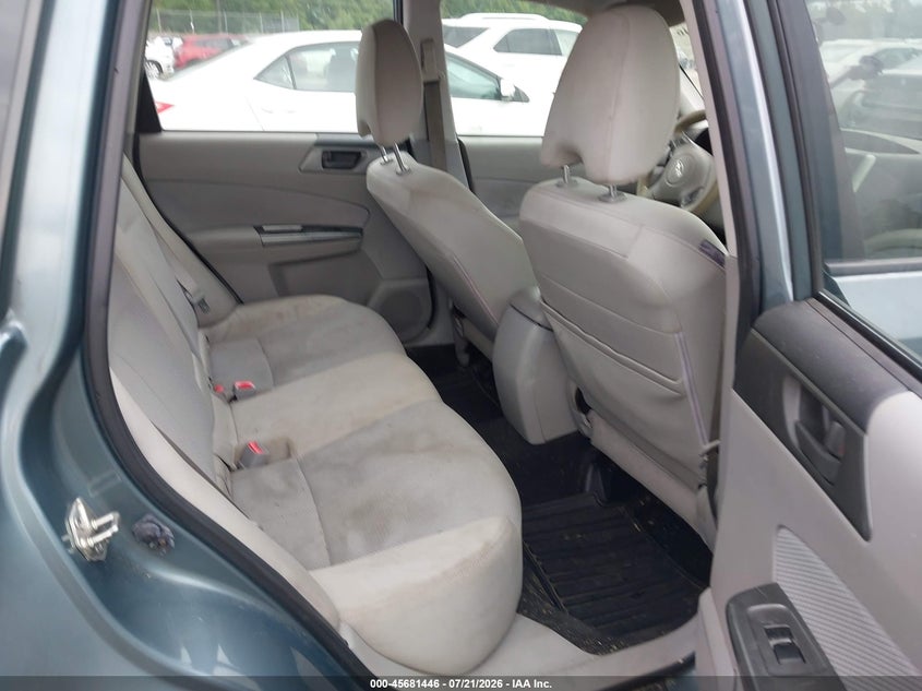 2013 Subaru Forester VIN JF2SHABC1DH413861 IAAI salvage auction — NORMAL WEAR, Clear (Massachusetts), sold $425 on 2026-07-31 (photo 8)