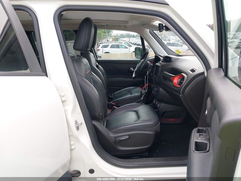2018 Jeep Renegade VIN ZACCJBCB3JPG86713 IAAI salvage auction — REAR END, Wait Title, sold $2,050 on 2026-08-03 (photo 5)