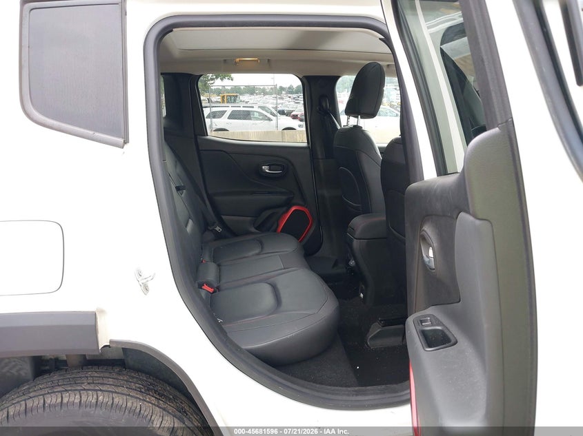 2018 Jeep Renegade VIN ZACCJBCB3JPG86713 IAAI salvage auction — REAR END, Wait Title, sold $2,050 on 2026-08-03 (photo 8)