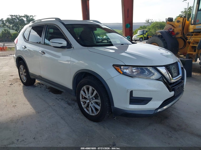 2017 Nissan Rogue VIN KNMAT2MV1HP572937 IAAI salvage auction — NORMAL WEAR, Clear (Florida), sold $575 on 2026-07-28 (photo 1)