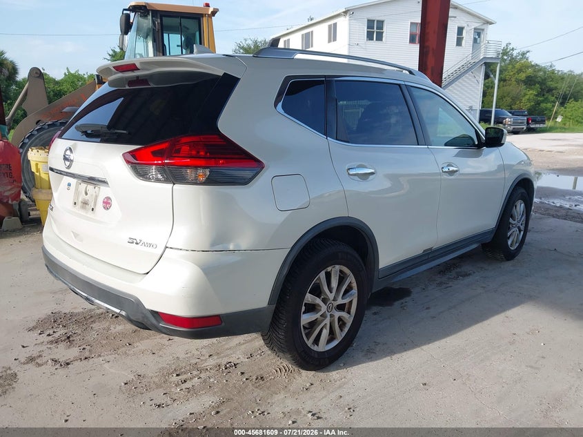2017 Nissan Rogue VIN KNMAT2MV1HP572937 IAAI salvage auction — NORMAL WEAR, Clear (Florida), sold $575 on 2026-07-28 (photo 4)
