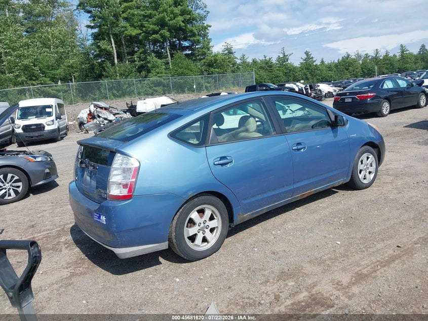 2008 Toyota Prius VIN JTDKB20U887705049 IAAI salvage auction — NORMAL WEAR, Clear (Massachusetts), sold $425 on 2026-07-31 (photo 4)