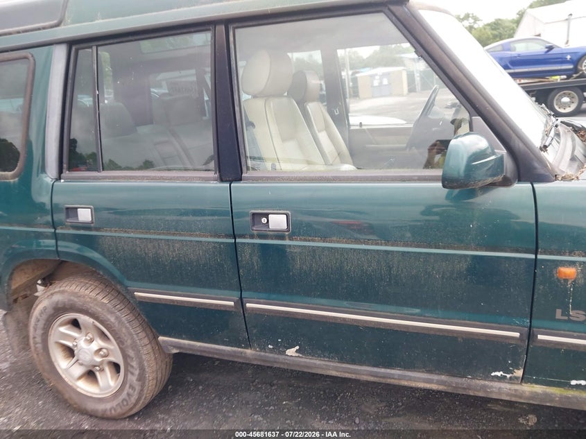 1998 Land rover Discovery VIN SALJY1249WA752066 IAAI salvage auction — NORMAL WEAR, Clear (Pennsylvania), sold $125 on 2026-07-28 (photo 6)
