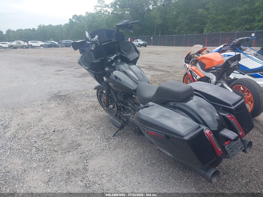 2025 Harley-davidson Road glide VIN 1HD1KH716SB615007 IAAI salvage auction — REAR END, Salvage (South Carolina), sold $17,400 on 2026-09-02 (photo 3)