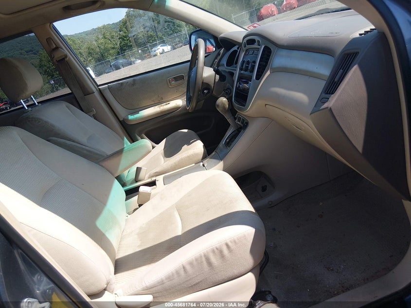 2004 Toyota Highlander VIN JTEEP21A340056326 IAAI salvage auction — NORMAL WEAR, Clear (New Jersey), sold $750 on 2026-07-23 (photo 5)