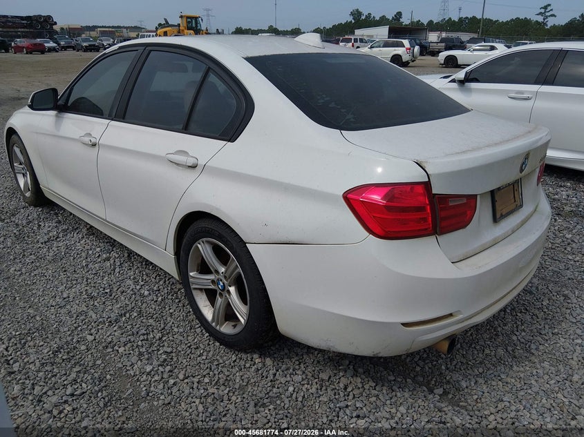 2014 BMW 3er VIN WBA3B1G55ENN90380 IAAI salvage auction — NORMAL WEAR, Clear (Georgia), sold $1,100 on 2026-07-31 (photo 3)