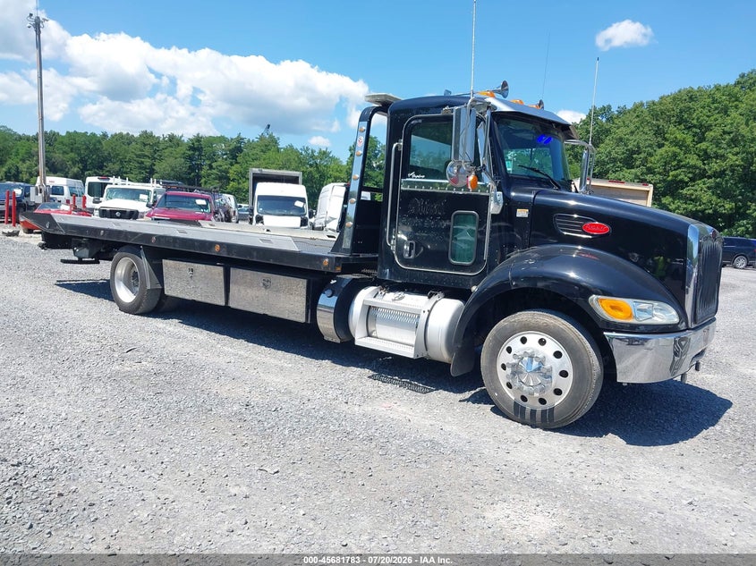 2015 Peterbilt 337 VIN 2NP2HM6X3FM273905 IAAI salvage auction — NORMAL WEAR, Clear (New York), sold $15,100 on 2026-07-28 (photo 1)