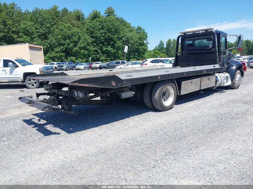 2015 Peterbilt 337 VIN 2NP2HM6X3FM273905 IAAI salvage auction — NORMAL WEAR, Clear (New York), sold $15,100 on 2026-07-28 (photo 4)