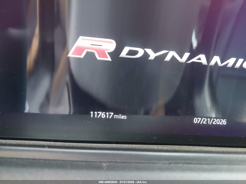 2019 Land rover Range rover velar VIN SALYL2EX2KA214800 IAAI salvage auction — NORMAL WEAR, Salvage Title, sold $1,550 on 2026-07-30 (photo 7)