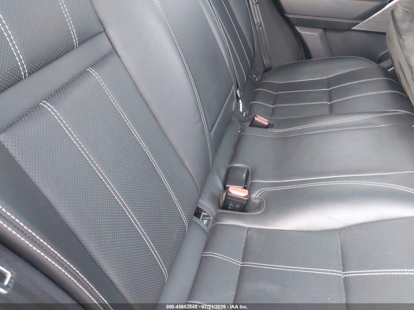 2019 Land rover Range rover velar VIN SALYL2EX2KA214800 IAAI salvage auction — NORMAL WEAR, Salvage Title, sold $1,550 on 2026-07-30 (photo 8)