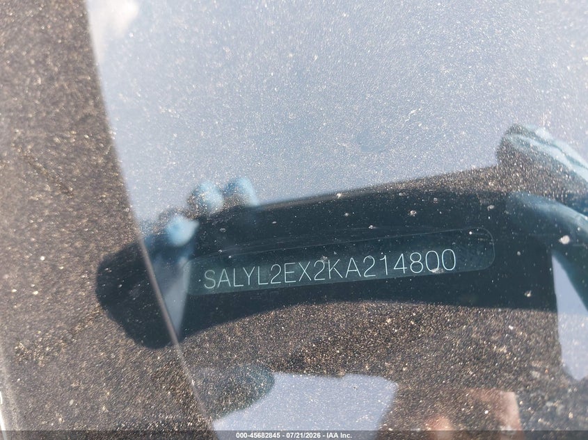 2019 Land rover Range rover velar VIN SALYL2EX2KA214800 IAAI salvage auction — NORMAL WEAR, Salvage Title, sold $1,550 on 2026-07-30 (photo 9)