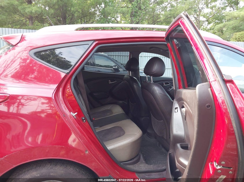 2011 Hyundai Tucson VIN KM8JU3AC7BU135261 IAAI salvage auction — NORMAL WEAR, Clear (New Jersey), sold $25 on 2026-07-29 (photo 8)