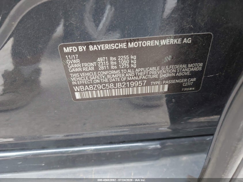 2018 BMW 3er VIN WBA8Z9C58JB219957 IAAI salvage auction — RIGHT FRONT, Salvage Title, sold $6,600 on 2026-08-07 (photo 9)