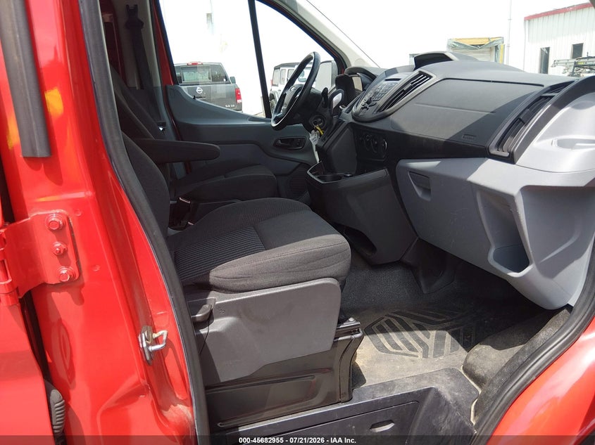 2016 Ford Transit 150 VIN 1FTYE1ZM3GKA97743 IAAI salvage auction — NORMAL WEAR, Sf97 (Maryland), sold $12,100 on 2026-08-18 (photo 5)