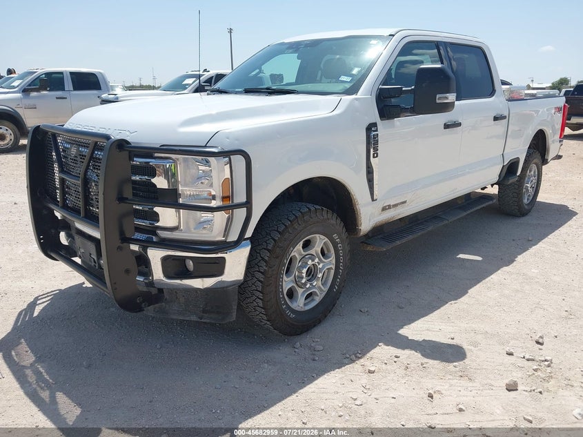 2025 Ford F250 VIN 1FT7W2BT6SEC34701 IAAI salvage auction — LEFT & RIGHT, Enterprise Vehicles Clear Only (Texas), sold $41,250 on 2026-07-28 (photo 2)