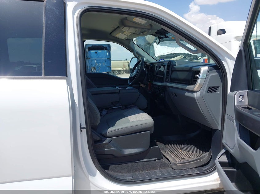 2025 Ford F250 VIN 1FT7W2BT6SEC34701 IAAI salvage auction — LEFT & RIGHT, Enterprise Vehicles Clear Only (Texas), sold $41,250 on 2026-07-28 (photo 5)