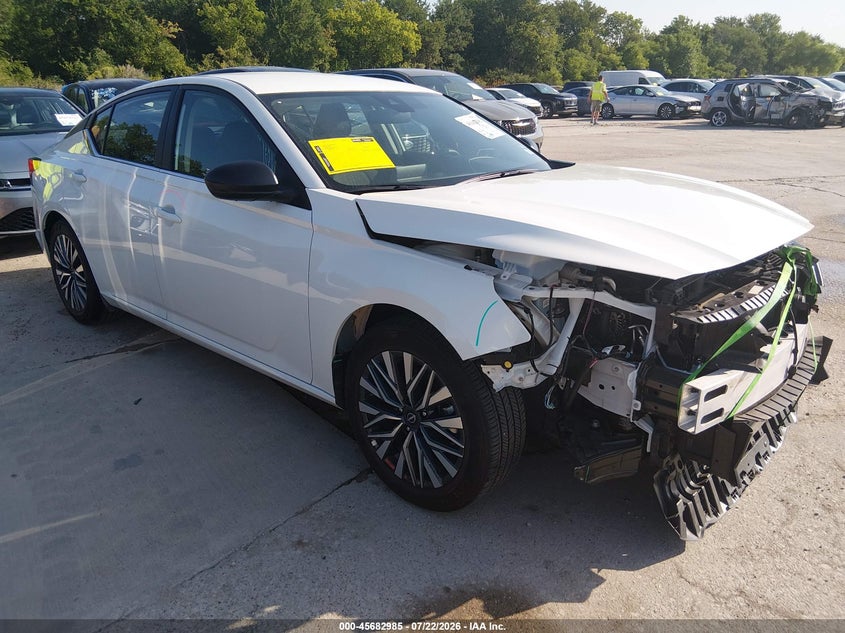2026 Nissan Altima VIN 1N4BL4DV0TN317142 IAAI salvage auction — FRONT END, Enterprise Vehicles Clear Only (Texas), sold $10,200 on 2026-07-29 (photo 1)