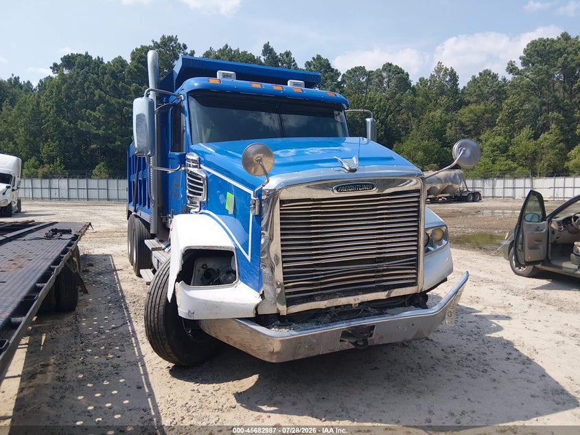 2015 Freightliner 122sd VIN 3AKJGNDV9FDGH6201 — IAAI salvage auction photo