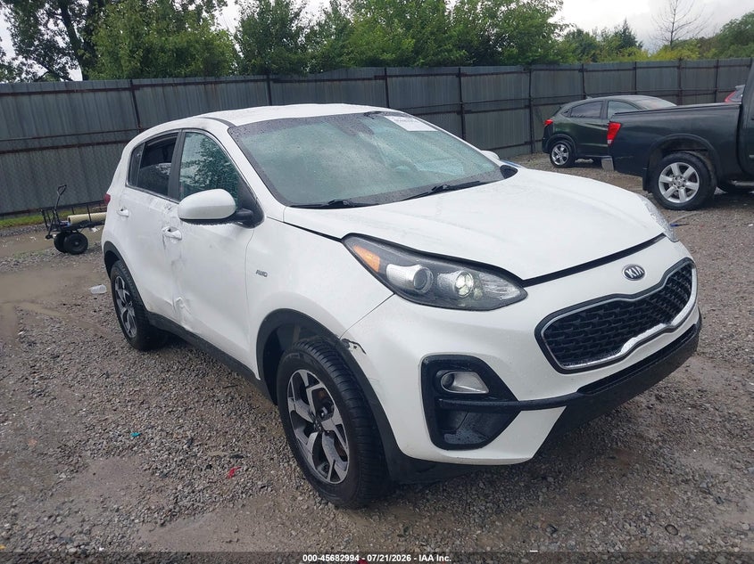 2022 Kia Sportage VIN KNDPMCAC3N7016737 IAAI salvage auction — LEFT & RIGHT, Salvage Title, sold $4,700 on 2026-09-15 (photo 1)