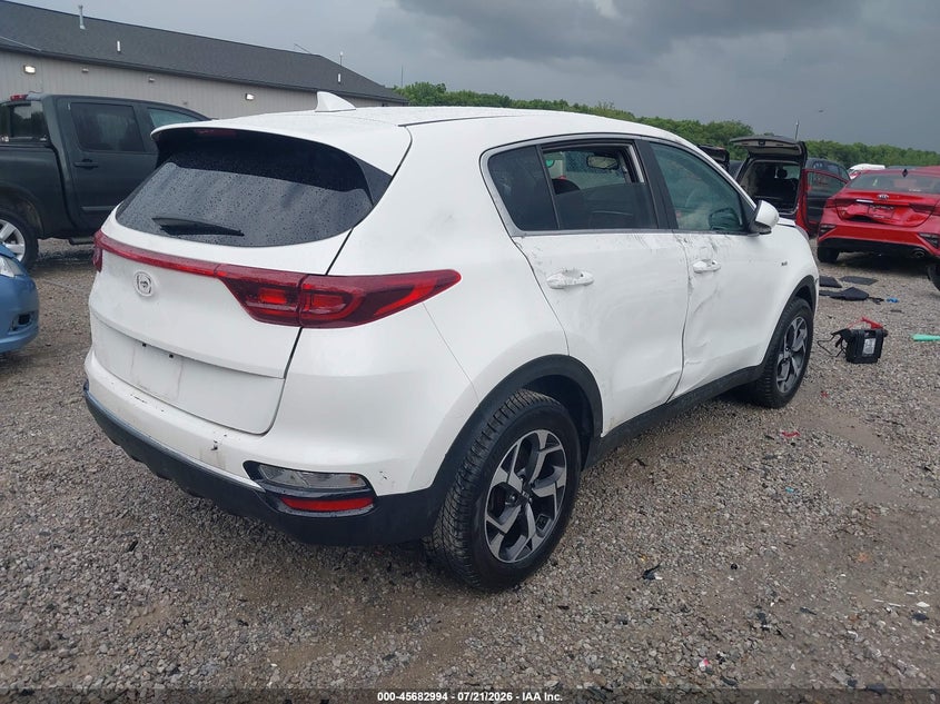 2022 Kia Sportage VIN KNDPMCAC3N7016737 IAAI salvage auction — LEFT & RIGHT, Salvage Title, sold $4,700 on 2026-09-15 (photo 4)