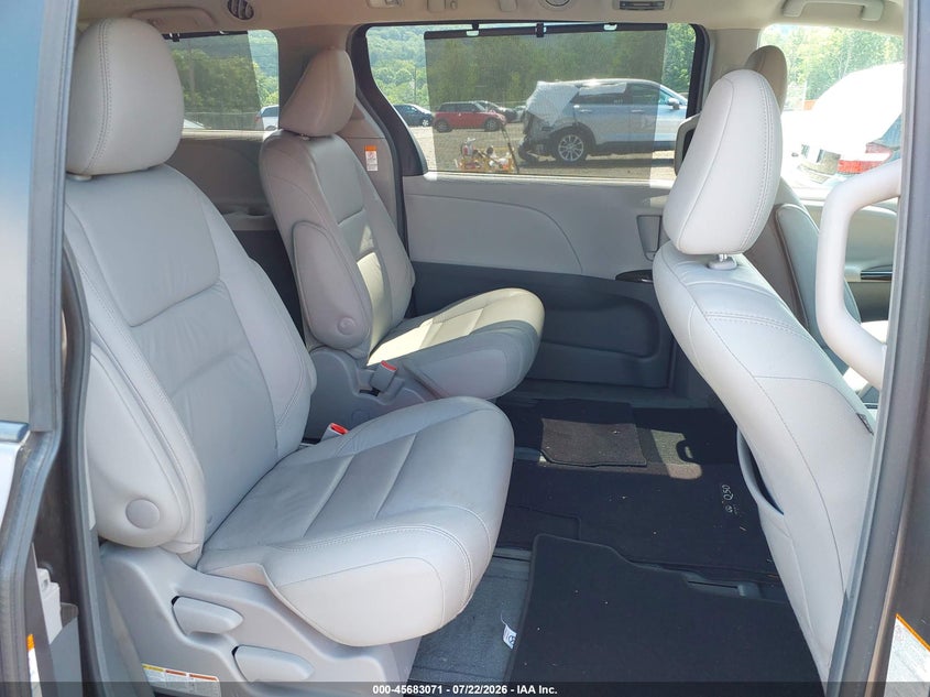 2015 Toyota Sienna VIN 5TDDK3DC5FS122280 IAAI salvage auction — FRONT END, Clear (New Jersey), sold $25 on 2026-07-30 (photo 8)