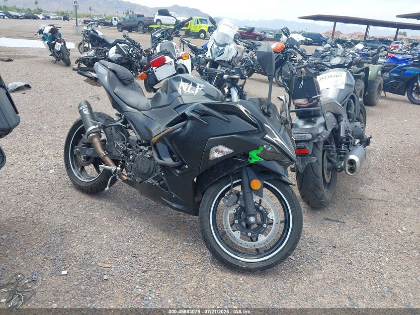 2025 Kawasaki Ninja VIN ML5EXGH12SDA50981 IAAI salvage auction — FRONT END, Wait Title, sold $875 on 2026-09-08 (photo 1)