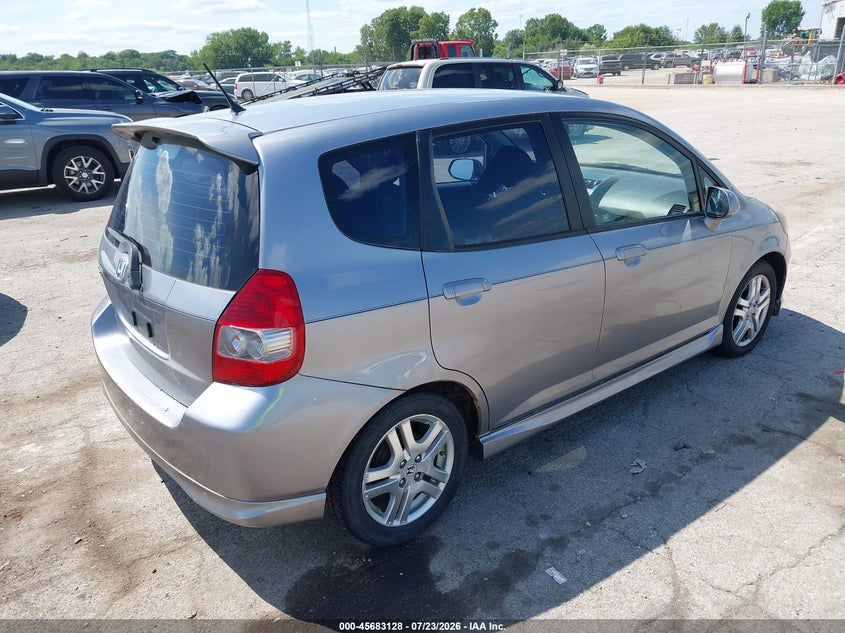 2008 Honda Fit VIN JHMGD386X8S001801 IAAI salvage auction — NORMAL WEAR, Clear (Illinois), sold $325 on 2026-07-29 (photo 4)